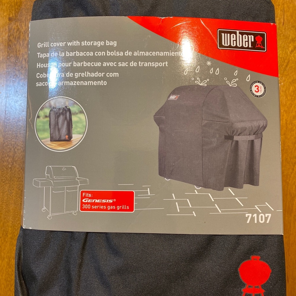 New Weber 7107 Grill Cover with Storage Bag